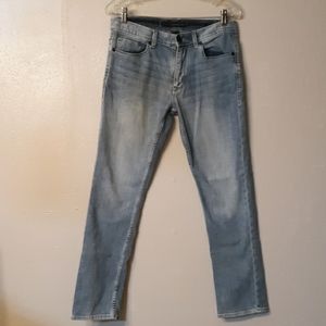 CALVIN'S KLEIN distressed Jean's rocker Size 31x29